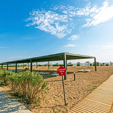 Paradise Town Despina