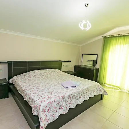 Paradise Town Despina *