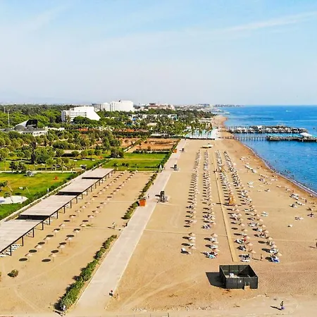 Paradise Town Despina *