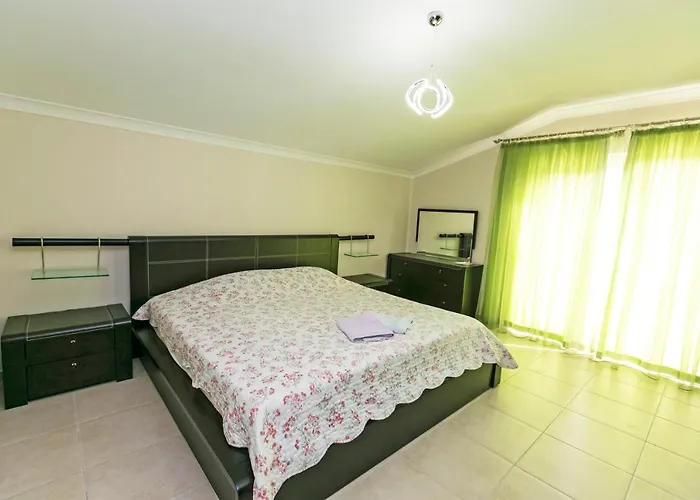 Paradise Town Despina *