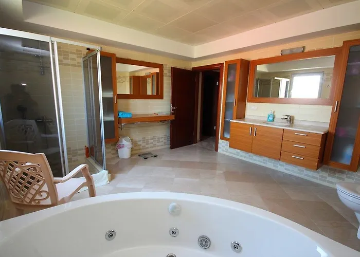 Paradise Town Despina *